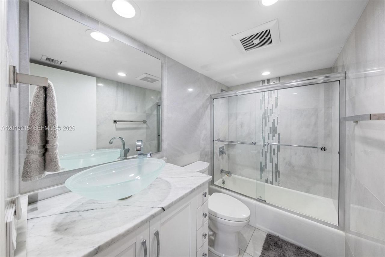 520 Brickell Key Dr , Unit A710, Miami, FL 33131 Photo
