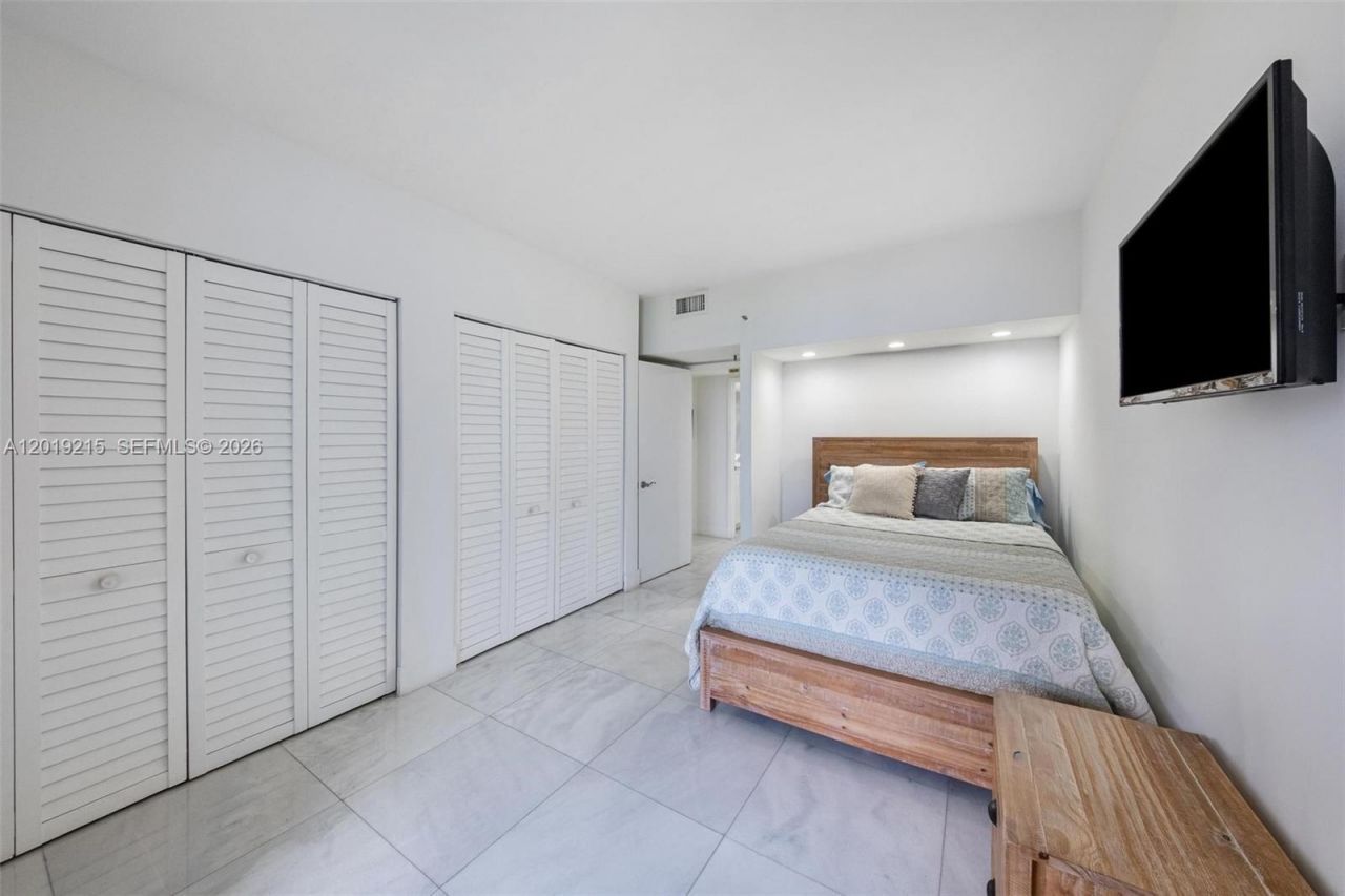 520 Brickell Key Dr , Unit A710, Miami, FL 33131 Photo