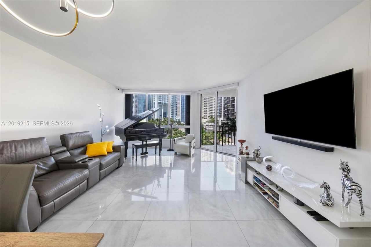 520 Brickell Key Dr , Unit A710, Miami, FL 33131 Photo