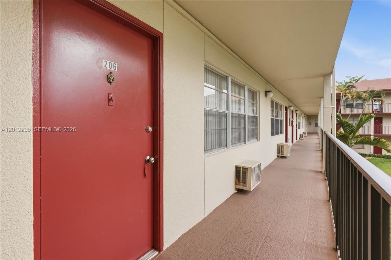 151 SW 134th Way, Unit 206N, Pembroke Pines, FL 33027 Photo