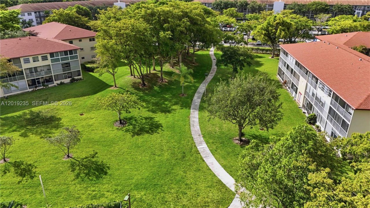 151 SW 134th Way, Unit 206N, Pembroke Pines, FL 33027 Photo