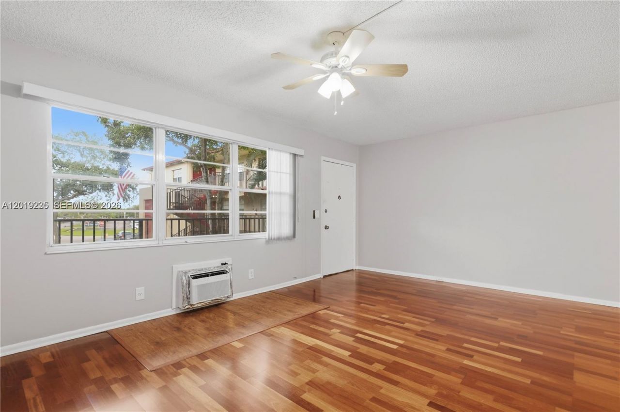 151 SW 134th Way, Unit 206N, Pembroke Pines, FL 33027 Photo