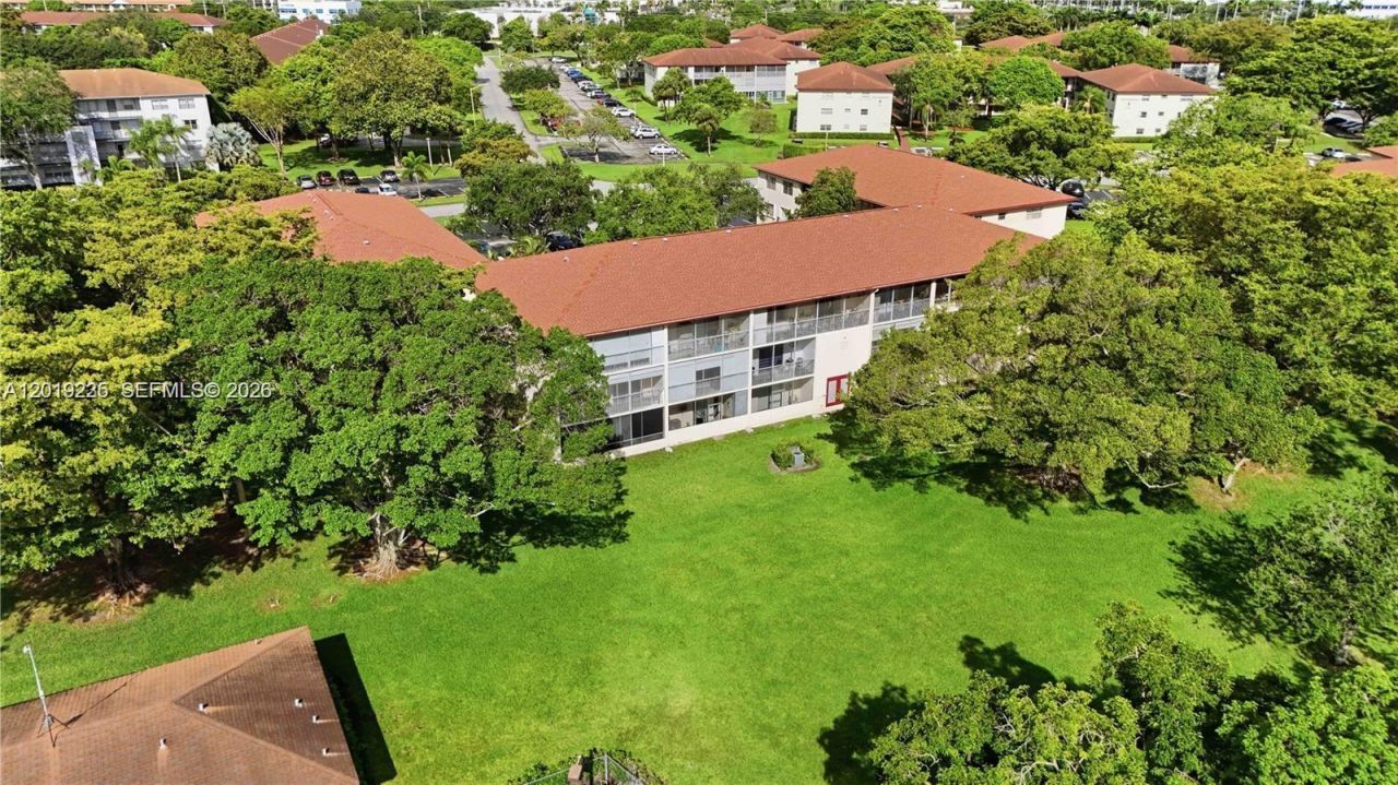 151 SW 134th Way, Unit 206N, Pembroke Pines, FL 33027 Photo
