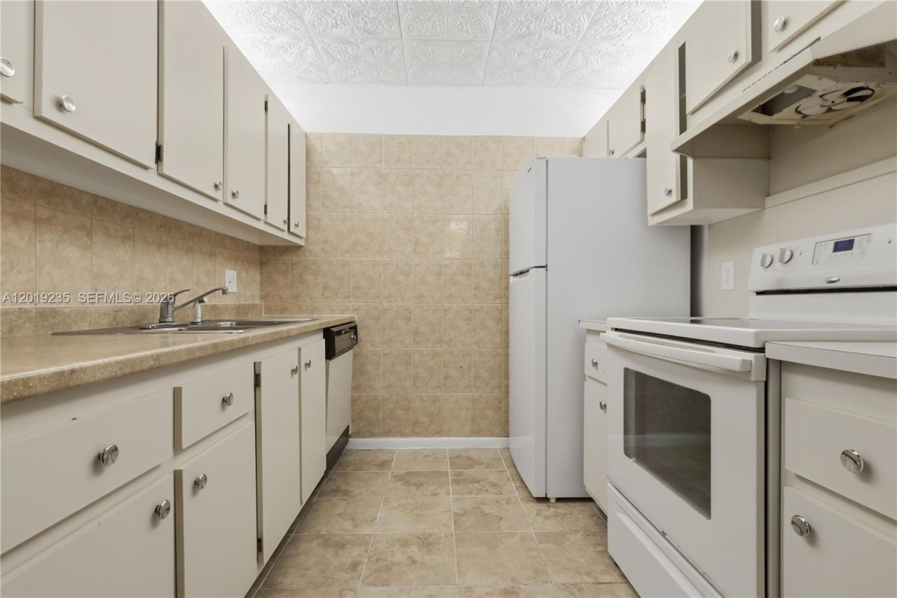 151 SW 134th Way, Unit 206N, Pembroke Pines, FL 33027 Photo