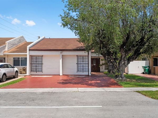 13 SW 97th Pl, Miami, FL 33174