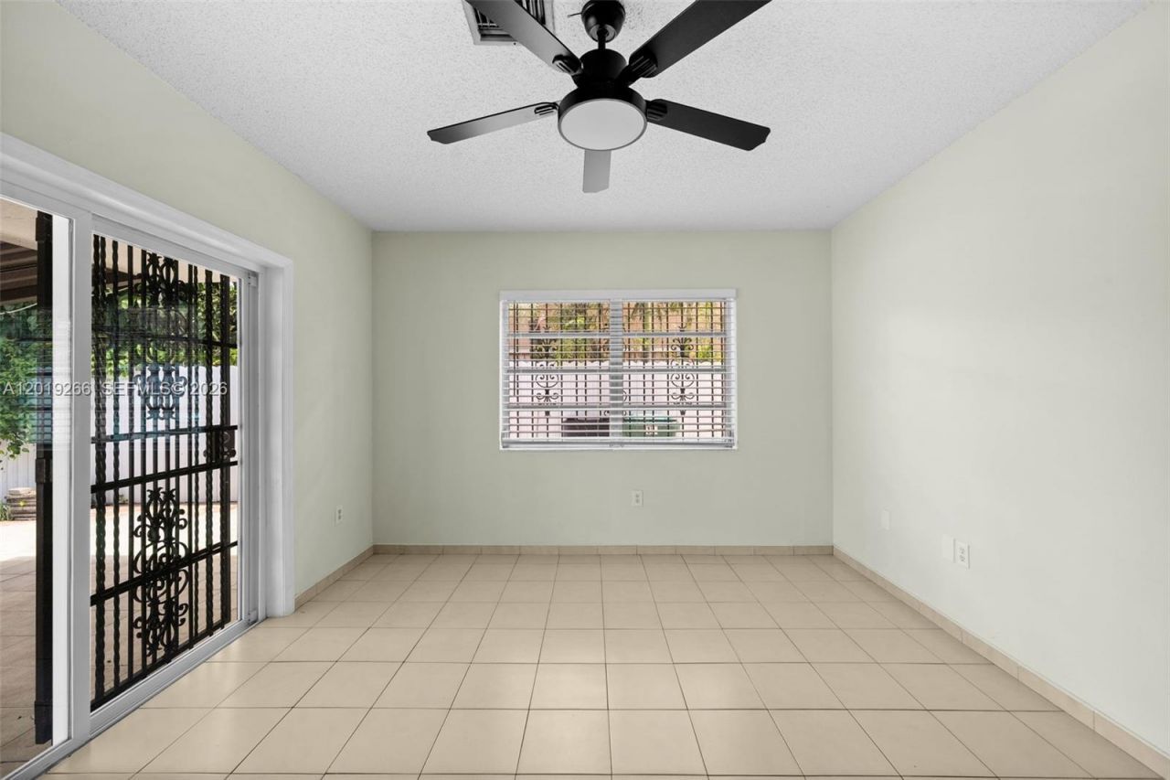 13 SW 97th Pl, Miami, FL 33174 Photo