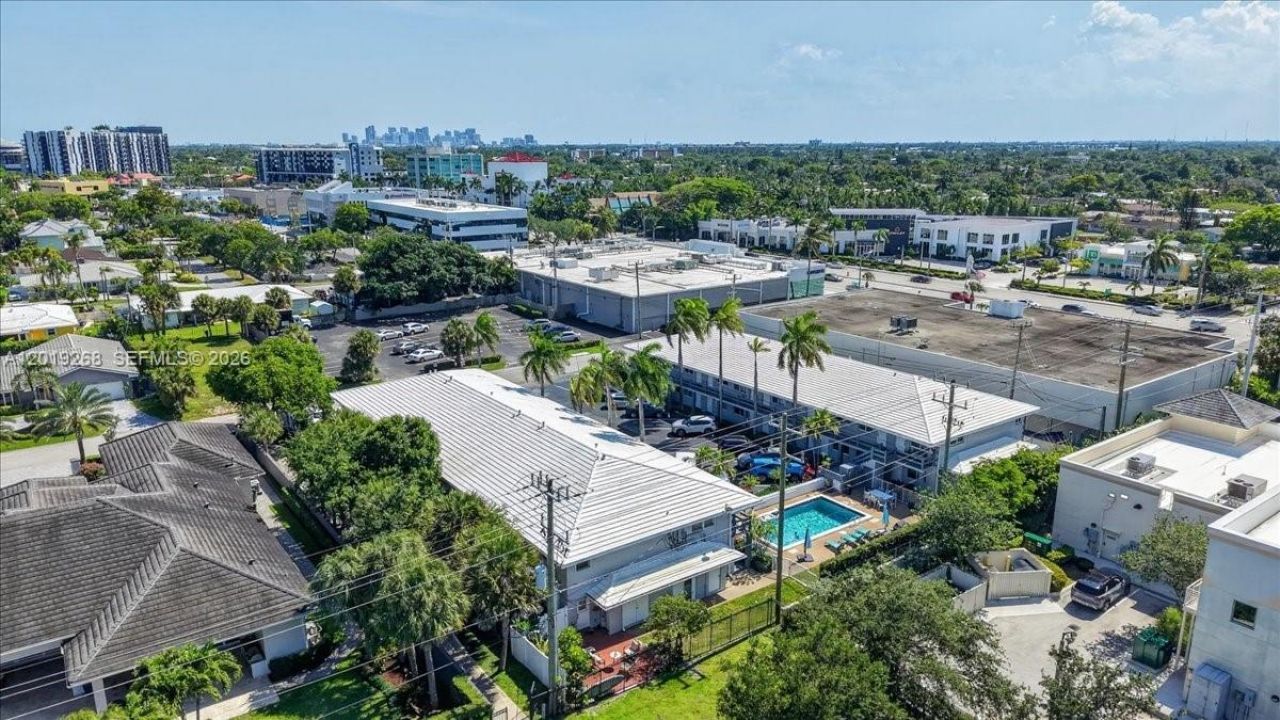 2115 NE 37th Dr, Unit 120, Fort Lauderdale, FL 33308 Photo
