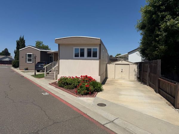 8476 W Stockton Blvd #29, Elk Grove, CA 95758