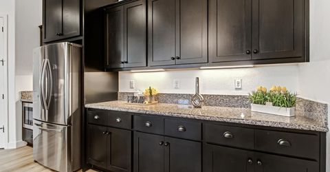 2352 Bronze Star Way, Sacramento, CA 95818 Photo