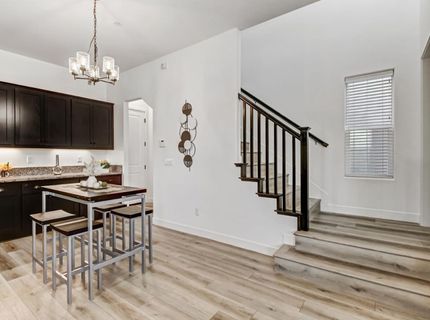 2352 Bronze Star Way, Sacramento, CA 95818 Photo