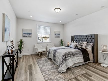 2352 Bronze Star Way, Sacramento, CA 95818 Photo