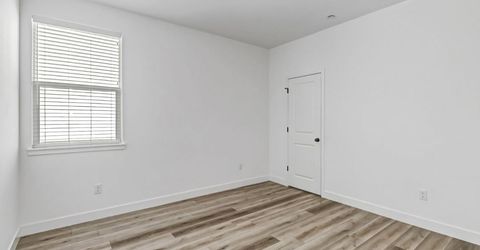 2352 Bronze Star Way, Sacramento, CA 95818 Photo