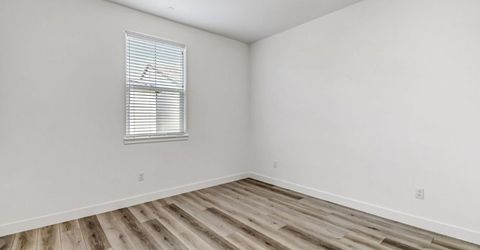2352 Bronze Star Way, Sacramento, CA 95818 Photo