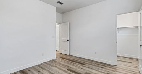 2352 Bronze Star Way, Sacramento, CA 95818 Photo