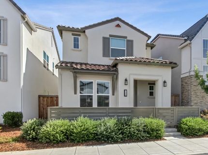 2352 Bronze Star Way, Sacramento, CA 95818 Photo