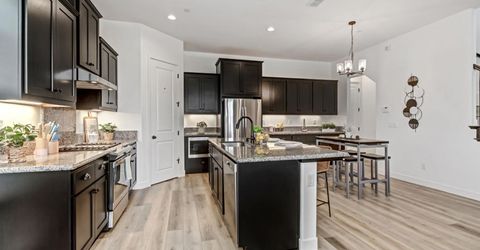 2352 Bronze Star Way, Sacramento, CA 95818 Photo