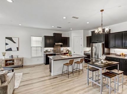 2352 Bronze Star Way, Sacramento, CA 95818 Photo