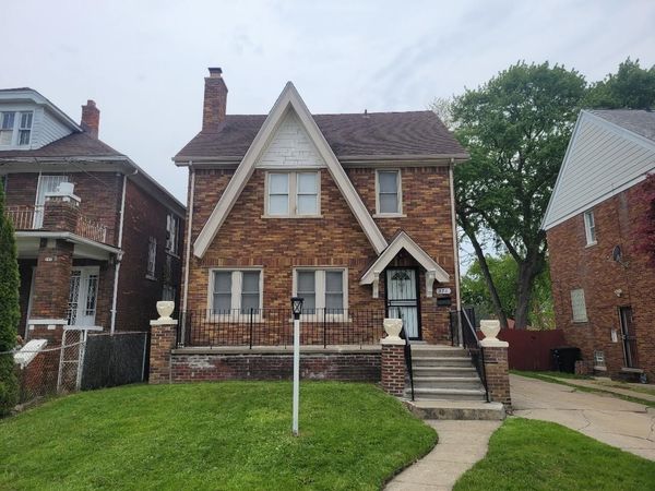 371 Piper Boulevard, Detroit, MI 48215