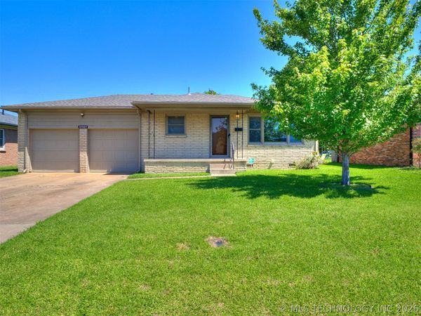10909 E 5th Street , Tulsa, OK 74128