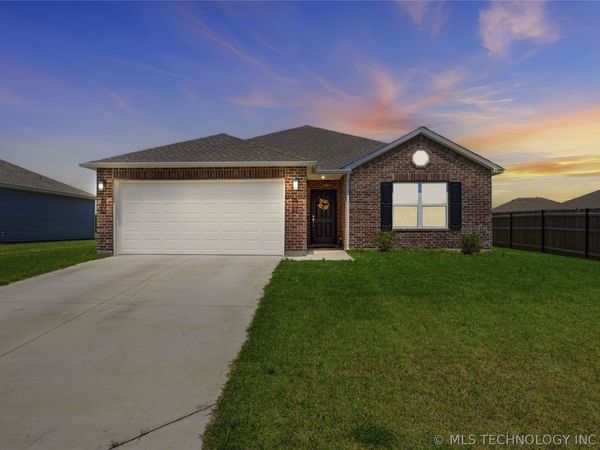 29217 E 78th Street S, Broken Arrow, OK 74014