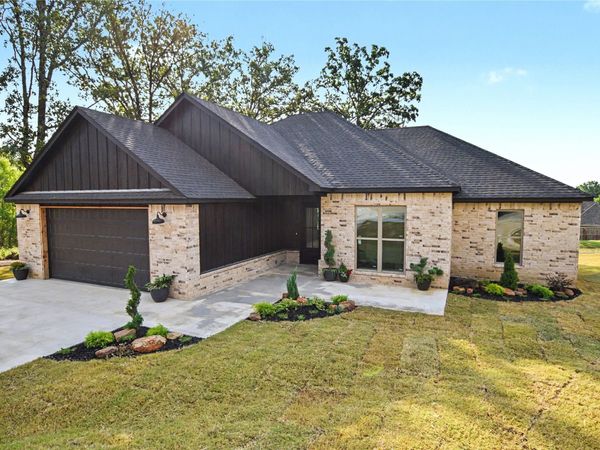 685 Woodlands Drive, Tahlequah, OK 74464