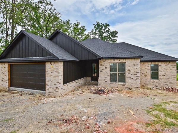 685 Woodlands Drive , Tahlequah, OK 74464
