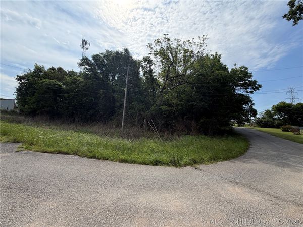Maple Road , Langley, OK 74350