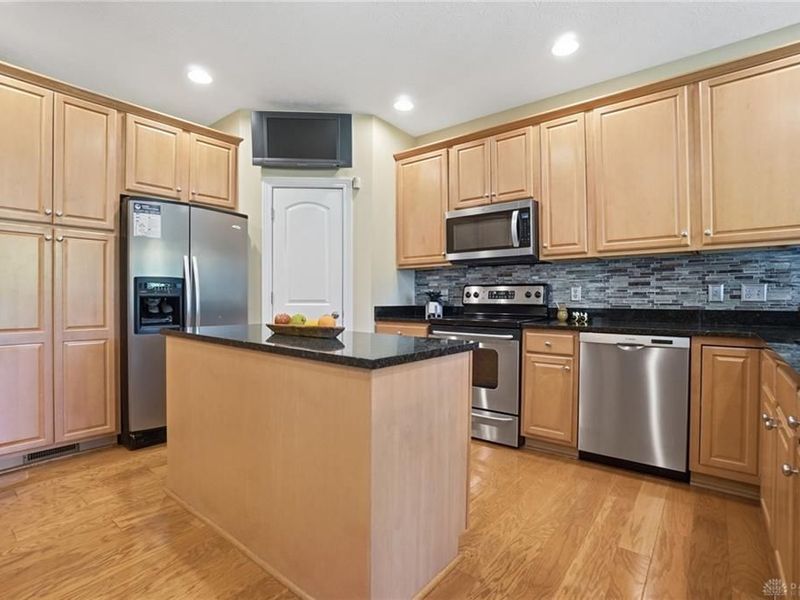982 Brookmere Avenue, Tipp City, OH 45371 Photo 38