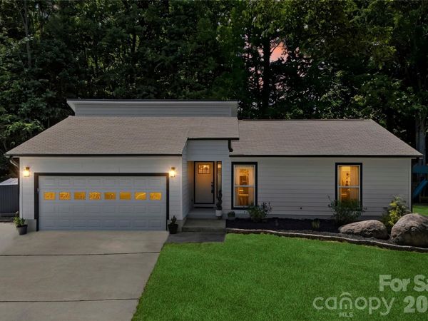 9524 Rainbow Forest Drive, Charlotte, NC 28277