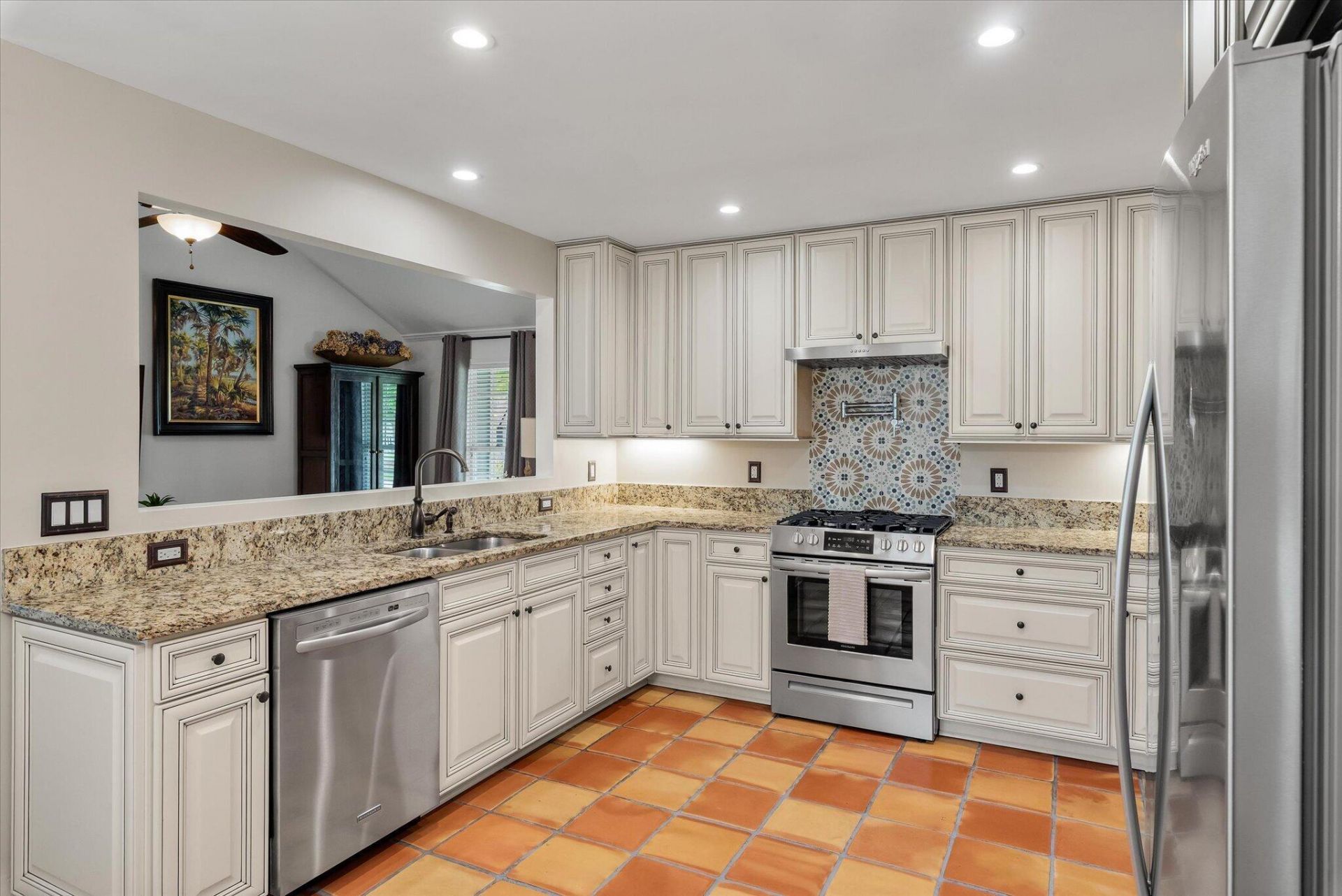 1511 Wakendaw Road Photo 11