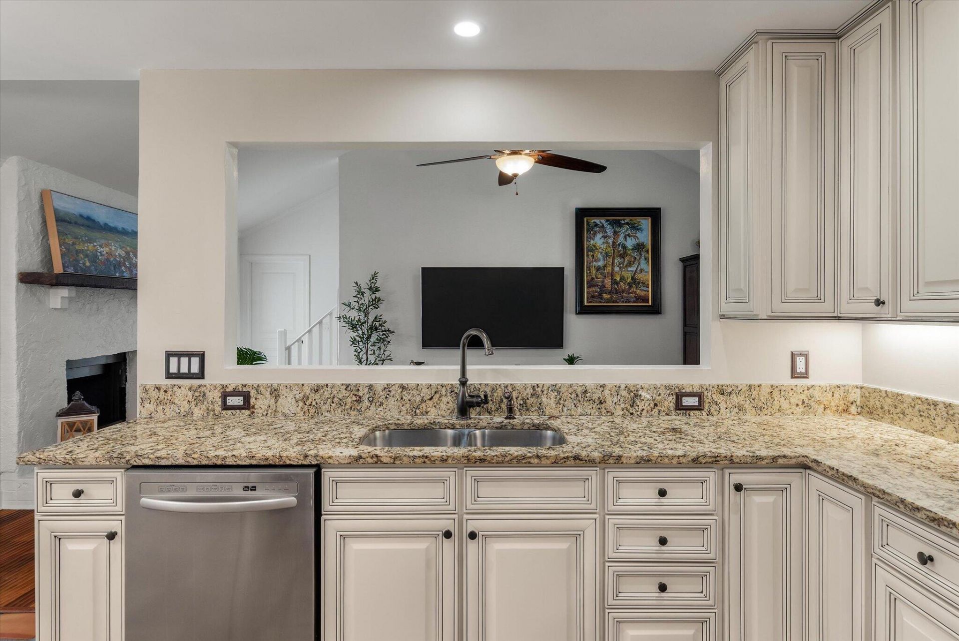 1511 Wakendaw Road Photo 12