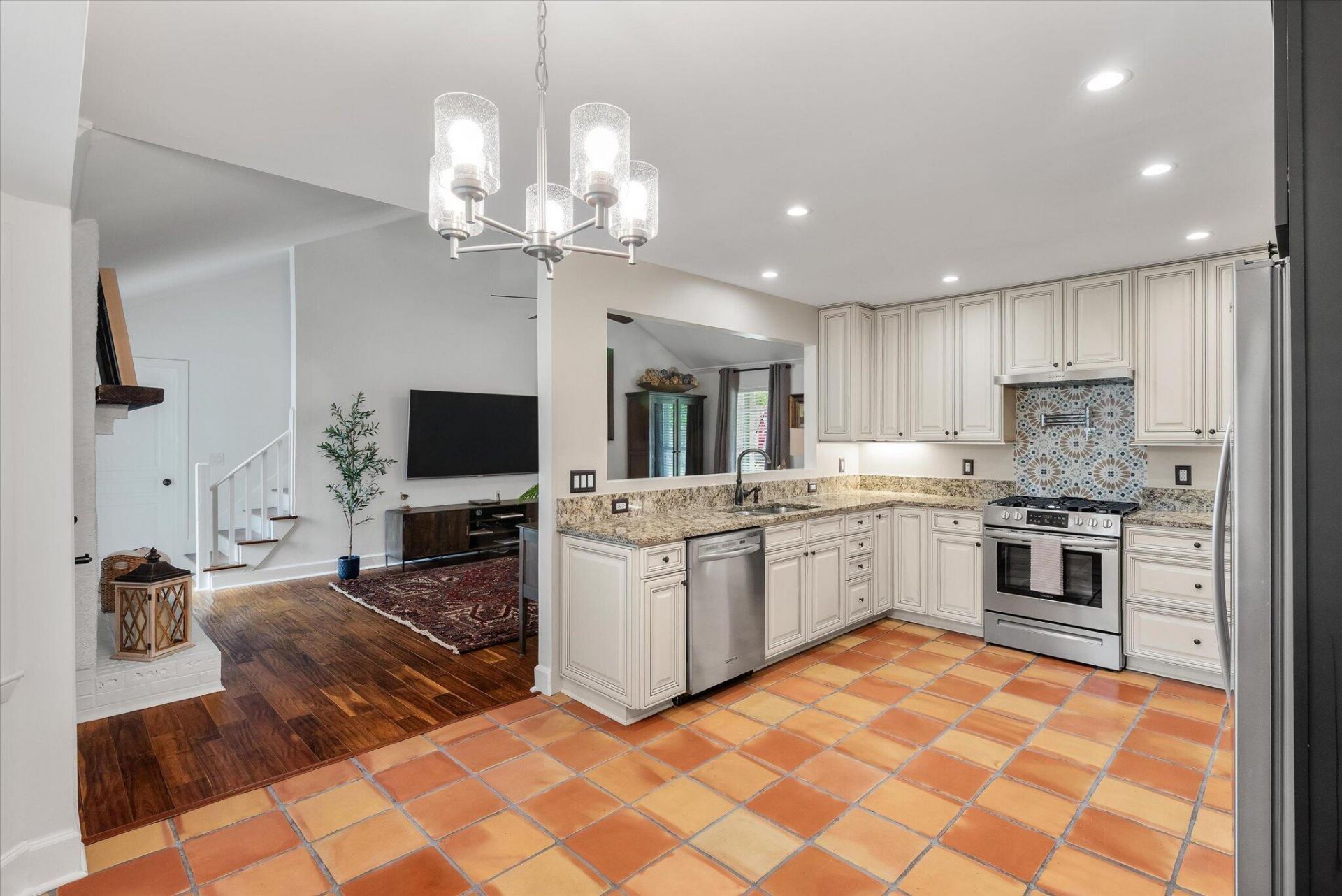 1511 Wakendaw Road Photo 14