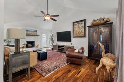 1511 Wakendaw Road photo 4