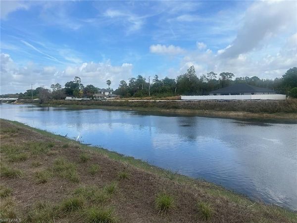 2620 Queen DR , LEHIGH ACRES, FL 33971