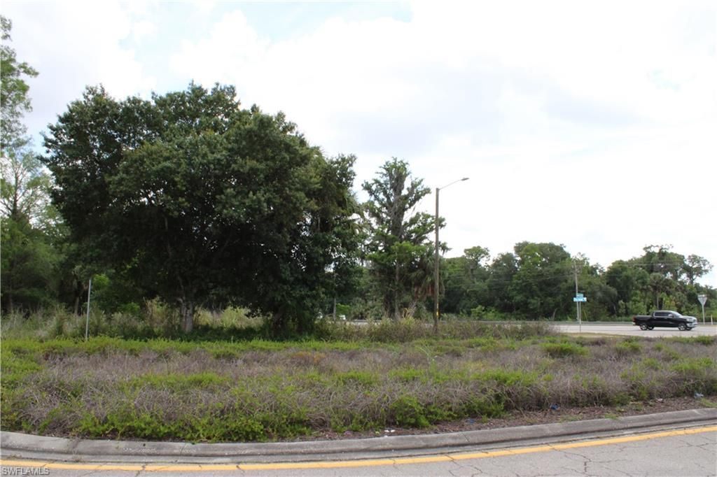2643 Pine Island Rd Ne, Cape Coral, FL 33909 Photo