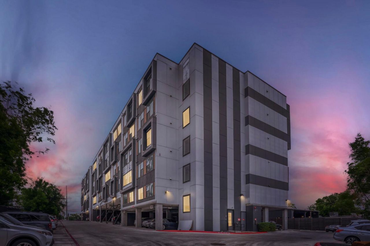 6324 N Lamar Blvd , Unit 405, Austin, TX 78752 Main Photo