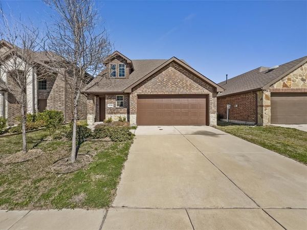 2126 Hobby Drive, Forney, TX 75126