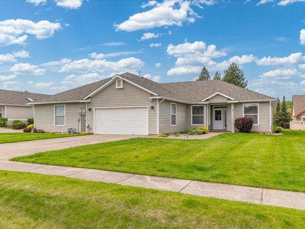 1013 N Country Club Dr, Deer Park, WA 99006