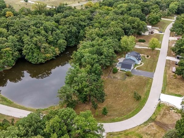 10 Briarwood Court , Warrenton, MO 63383