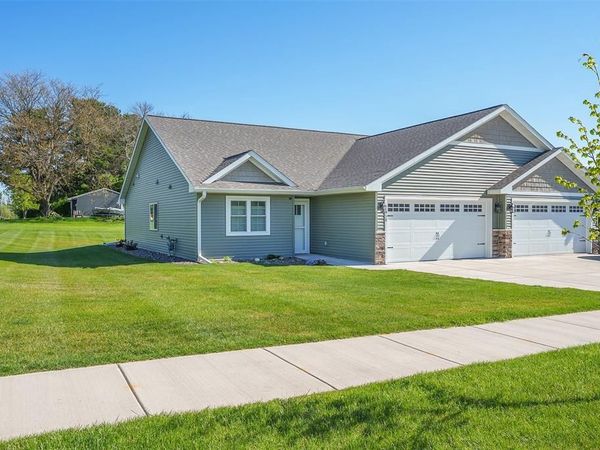 938 Jeffers Ridge, Eau Claire, WI 54703
