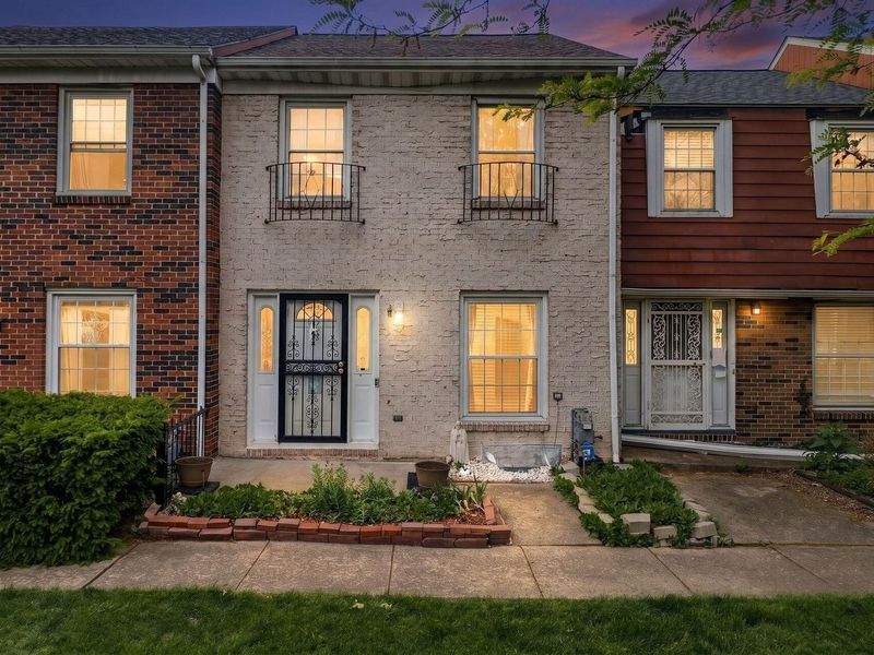 2472 Hardesty Drive S, Unit U10, Columbus, OH 43204 Photo 1