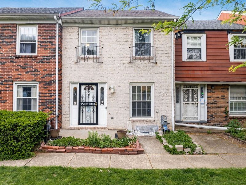 2472 Hardesty Drive S, Unit U10, Columbus, OH 43204 Photo 2