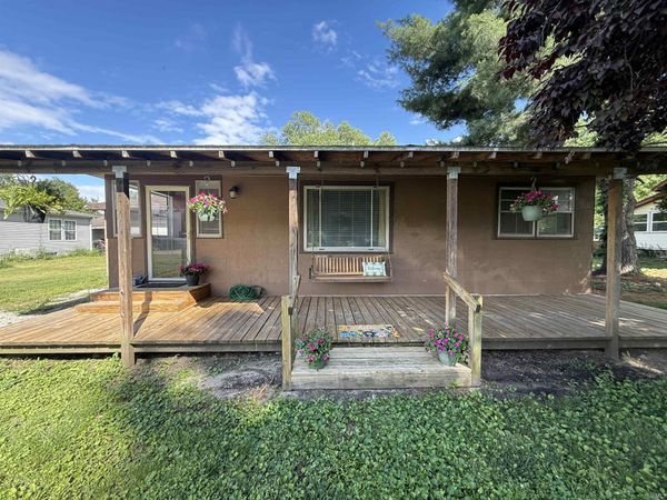 204 S Wabash Street, Oaktown, IN 47561