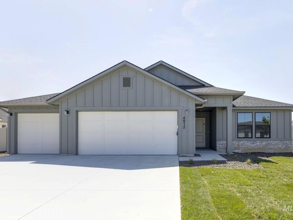 8346 E Cool River Lp, Nampa, ID 83687