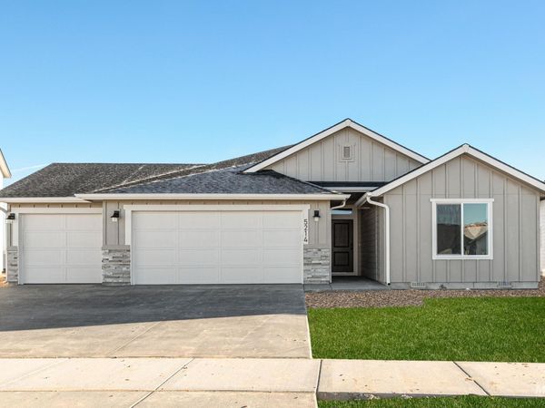 8322 E Cool River Lp, Nampa, ID 83687