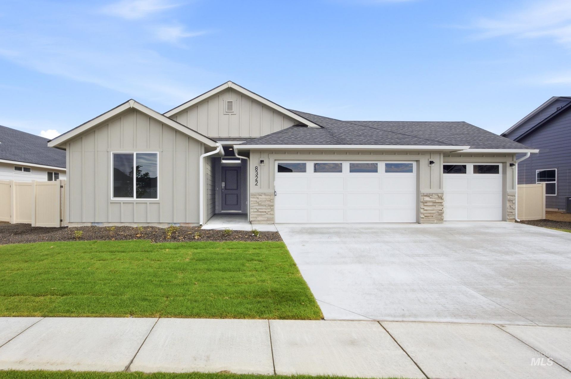 8322 E Cool River Lp, Nampa, ID 83687 Main Photo