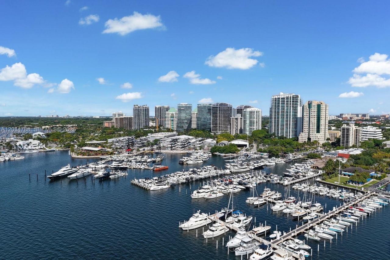 2627 S Bayshore Dr , Unit 3201, Miami, FL 33133 Photo