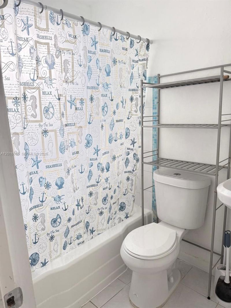 1007 Meridian Ave , Unit 9, Miami Beach, FL 33139 Photo