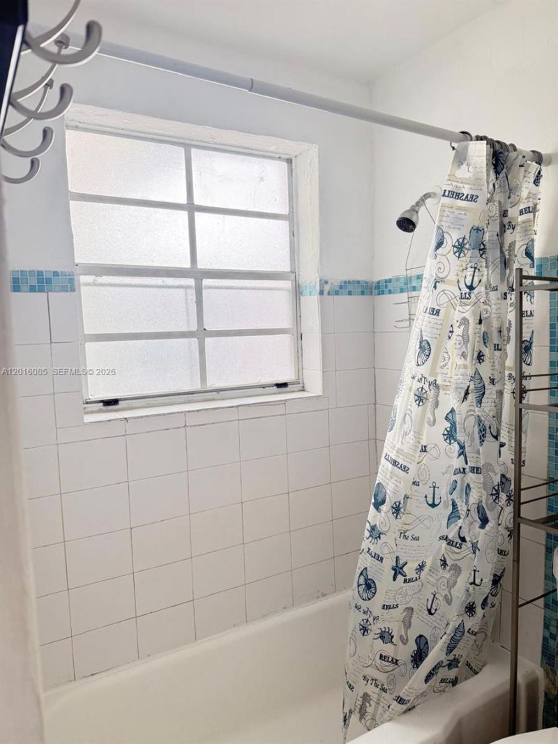 1007 Meridian Ave , Unit 9, Miami Beach, FL 33139 Photo