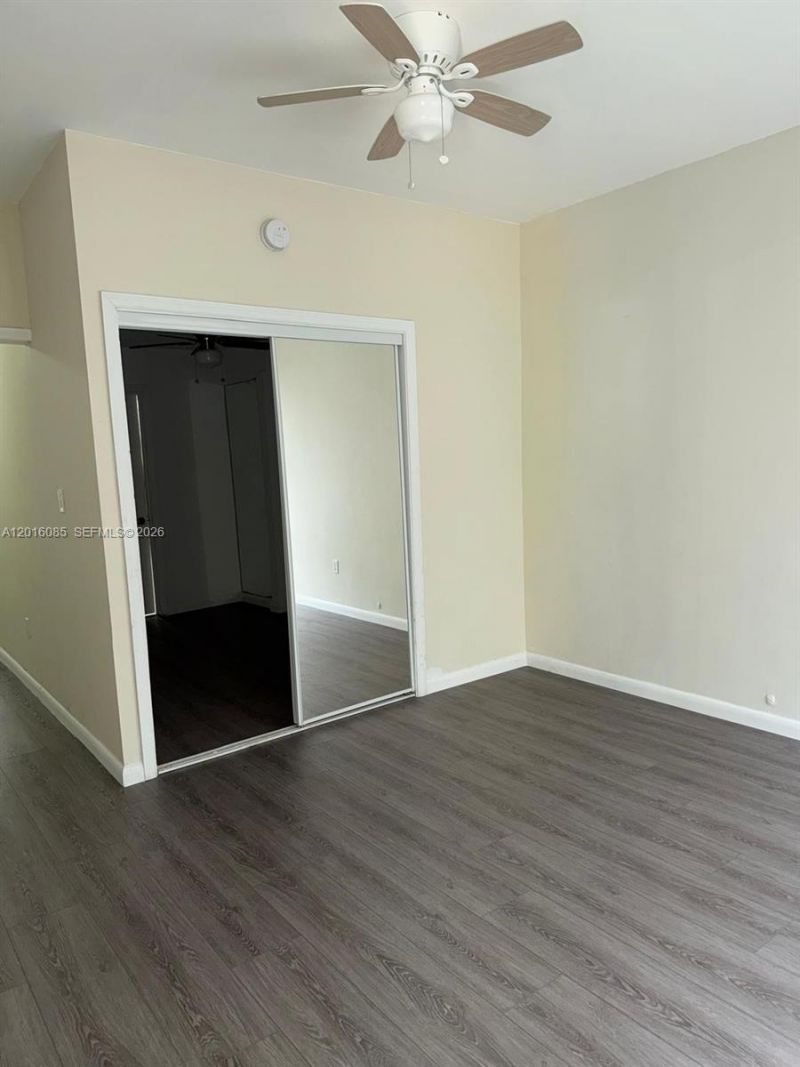 1007 Meridian Ave , Unit 9, Miami Beach, FL 33139 Photo